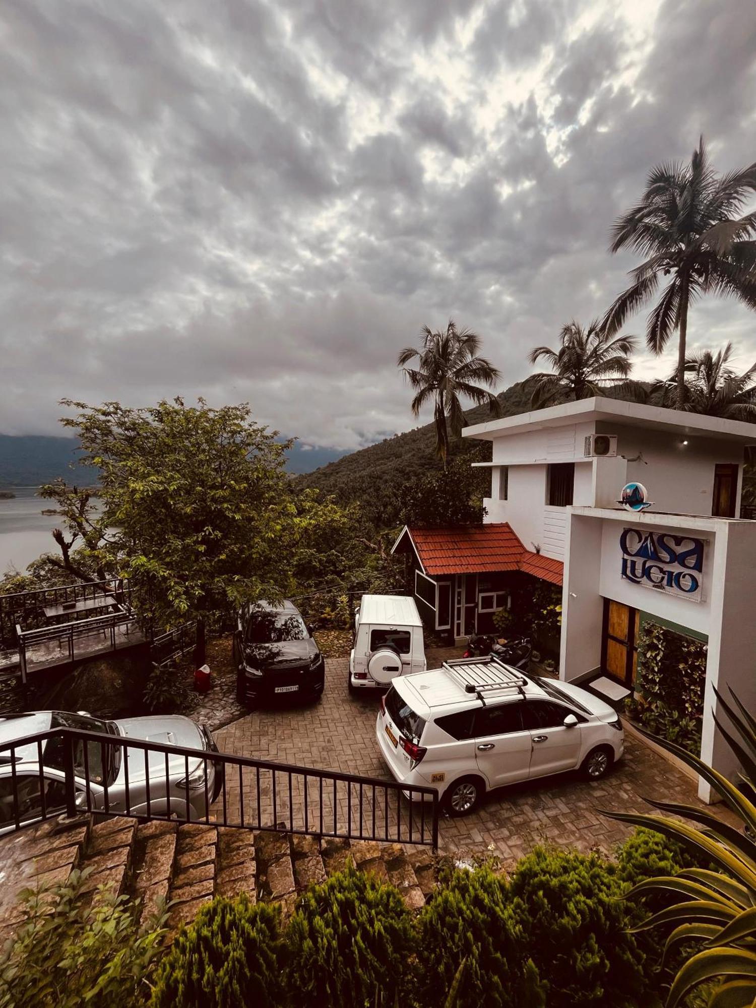 Casa Lucio Resorts Mannarakkat Exterior photo